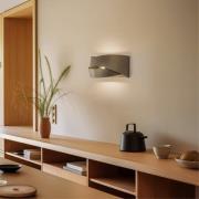 Euluna seinävalaisin Tornado, kahvinruskea