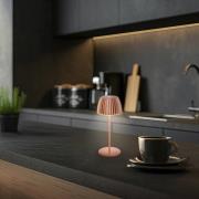 LED-akku-pöytälamppu Brilo unplugged Riffle, 20 cm, kupari