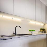 OSRAM LED-kaapinalusvalaisin Linear Angle, valkoinen, anturi, 35 cm