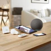 EGLO connect.z -kaukosäädin ja seinäpidike