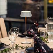 LED-akkukäyttöinen LED-pöytälamppu Menton, harmaa, korkeus 27 cm, IP54...