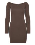 Off Shoulder Dress Lyhyt Mekko Brown Gina Tricot