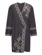 Sabrina Wrap Dress Lyhyt Mekko Black ODD MOLLY