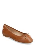 Jayna Leather Flat Ballerinat Brown Lauren Ralph Lauren