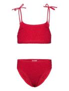 Bikini Bikinit Red Sofie Schnoor Young