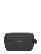 Ck Must Washbag W/Hanger Toilettilaukut Black Calvin Klein