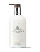 Re-Charge Black Pepper Body Lotion Kosteusvoide Vartalo Nude Molton Br...