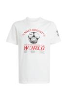 Tee Tops T-shirts Short-sleeved White Adidas Originals